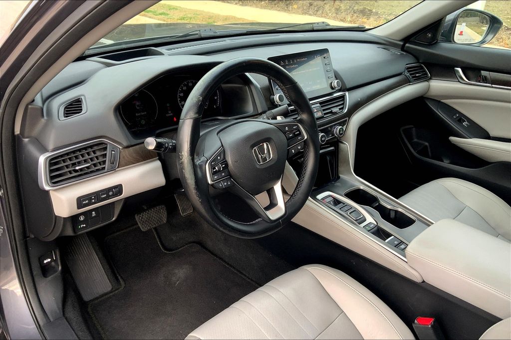 2018 Honda Accord Touring 14