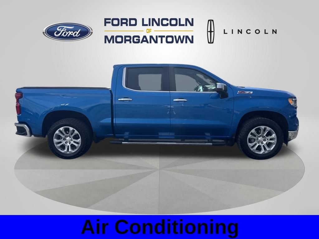 View vehicle photo 5