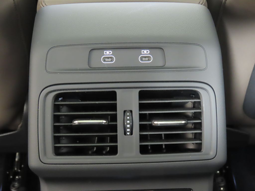 Thumbnail: 2025 Audi Q5 - 24