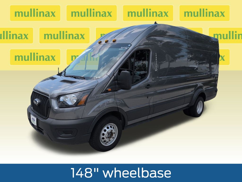 Certified Used 2024 Gray Ford Base image 11