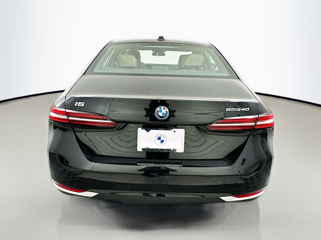 Thumbnail: 2025 BMW i5 - 6