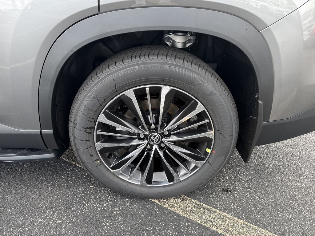 New 2026 Toyota Grand Highlander Hybrid SUV