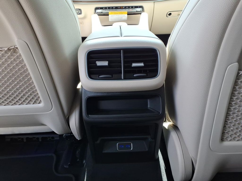 New 2026 White Mercedes-Benz GLE 450e image 27