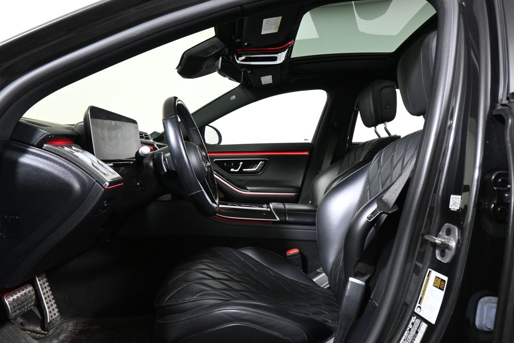 Thumbnail: 2023 Mercedes-Benz S-Class - 3