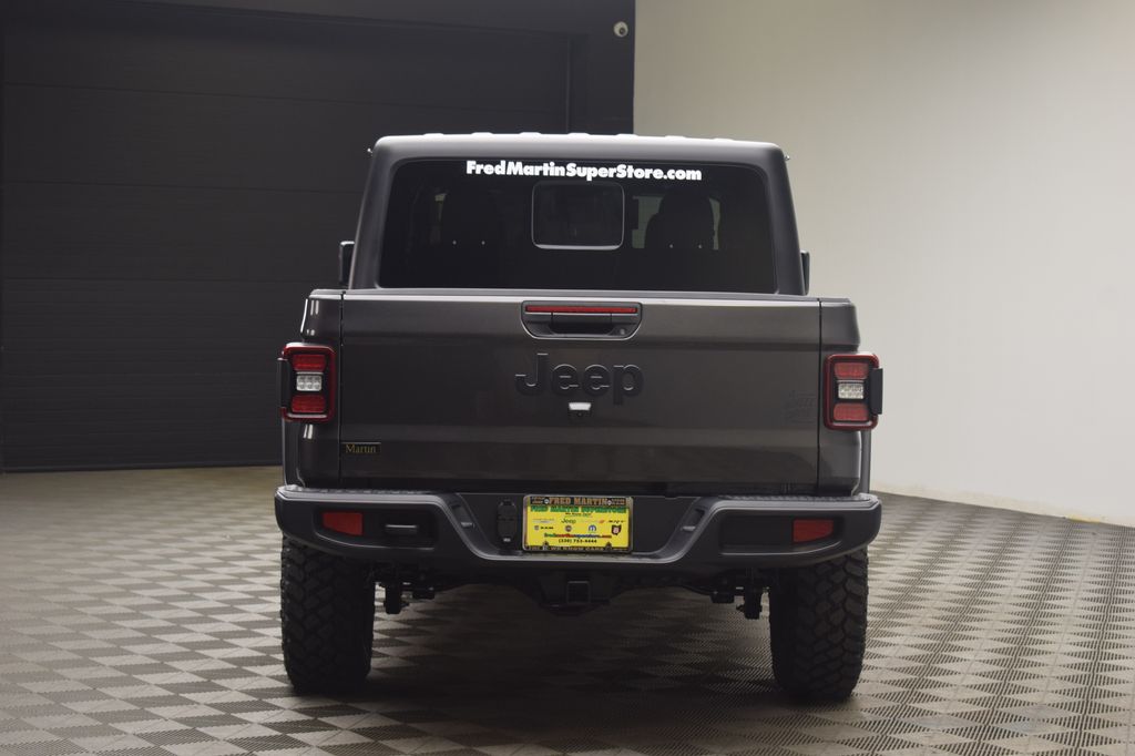 new 2026 Jeep Gladiator car, priced at $47,570