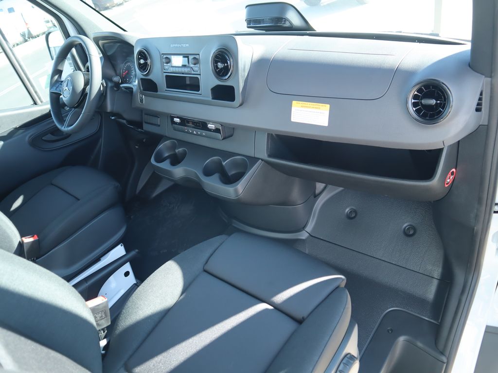 2025 Mercedes-Benz Sprinter 2500 20