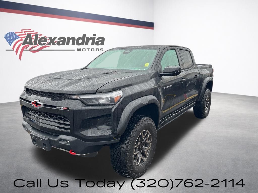 Black 2025 Chevrolet Colorado ZR2 Crew Cab 4WD Pickup Truck Four-Wheel Drive 8-Speed Automatic