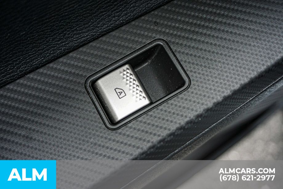 2025 Mitsubishi Outlander SE - Photo 55