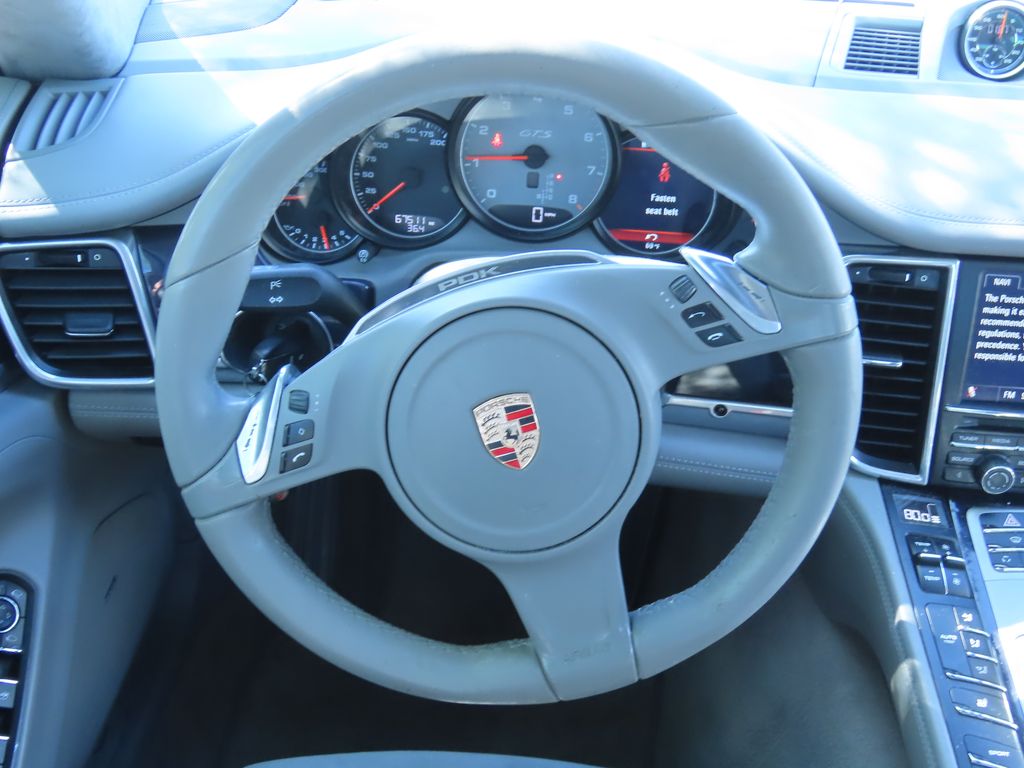 Thumbnail: 2013 Porsche Panamera - 6