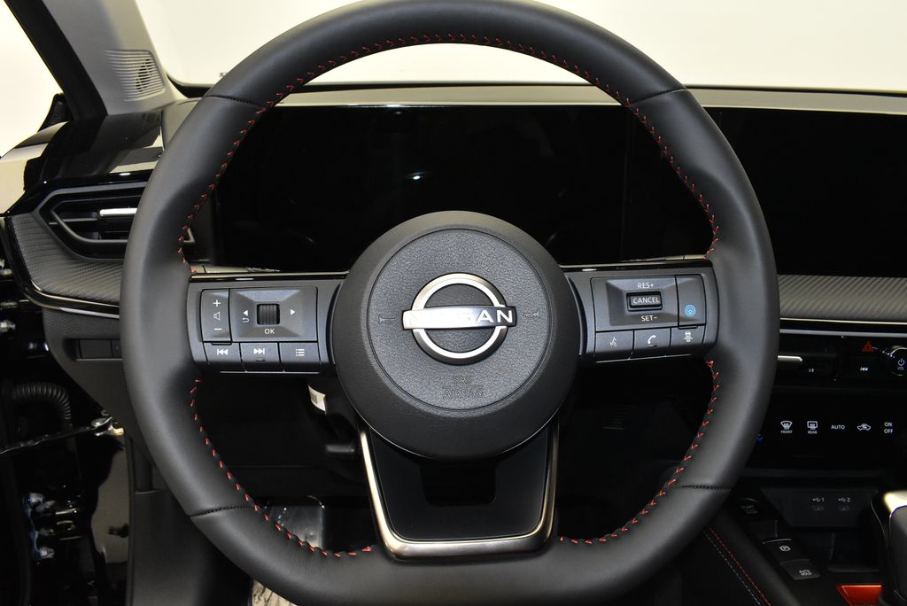 Thumbnail: 2025 Nissan Kicks - 14