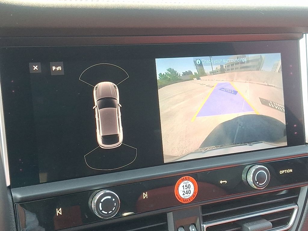 Thumbnail: 2023 Porsche Macan - 19