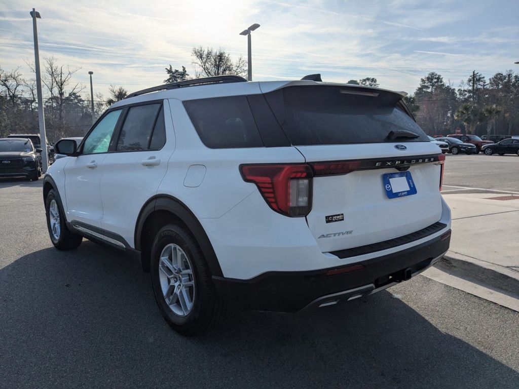 2025 Ford Explorer Active