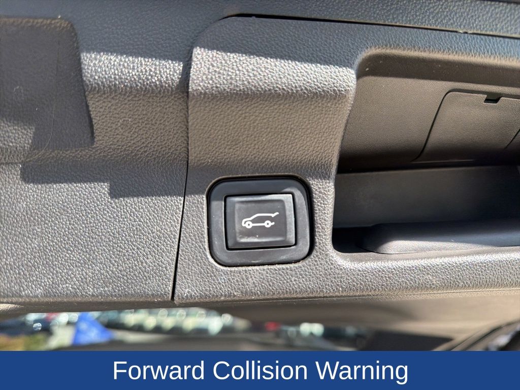 2022 GMC Acadia AWD AT4