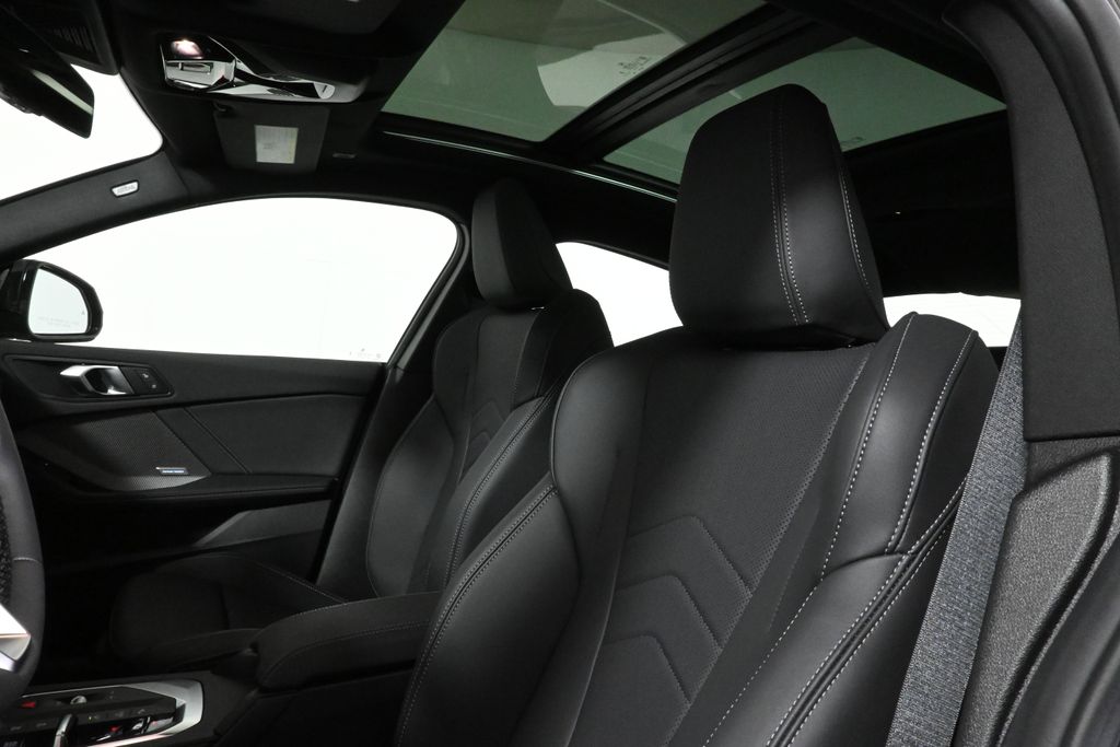 Thumbnail: 2026 BMW 2 Series - 16