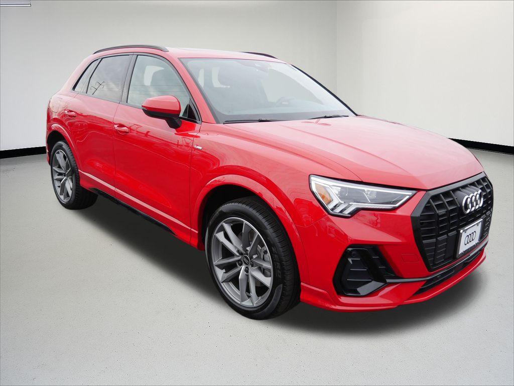 Thumbnail: 2022 Audi Q3 - 7