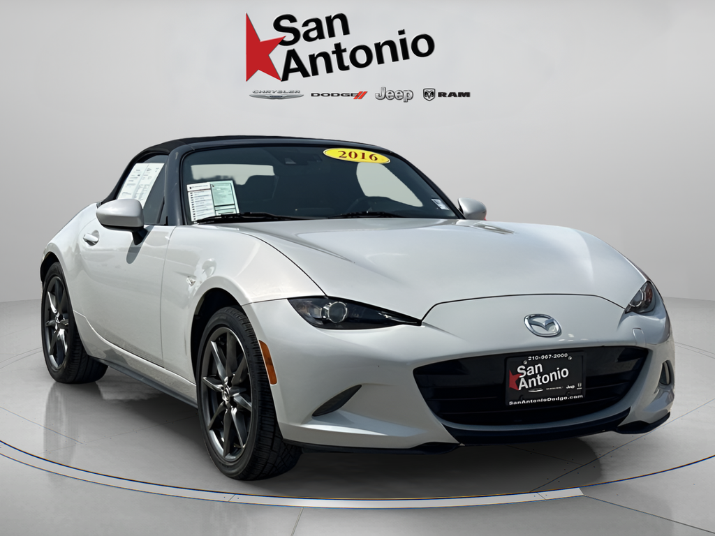 Ceramic Metallic 2016 Mazda MX-5 Miata Convertible Rear-Wheel Drive 6-Speed Manual