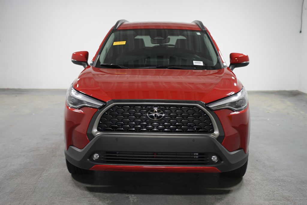 2024 Toyota Corolla Cross XLE 2