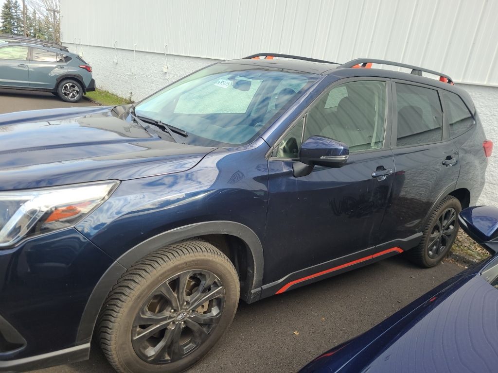 View vehicle photo 2