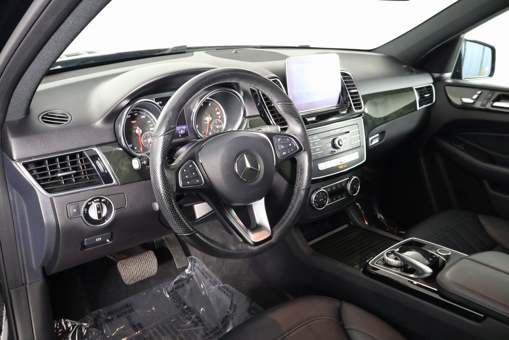 Thumbnail: 2018 Mercedes-Benz GLE - 7