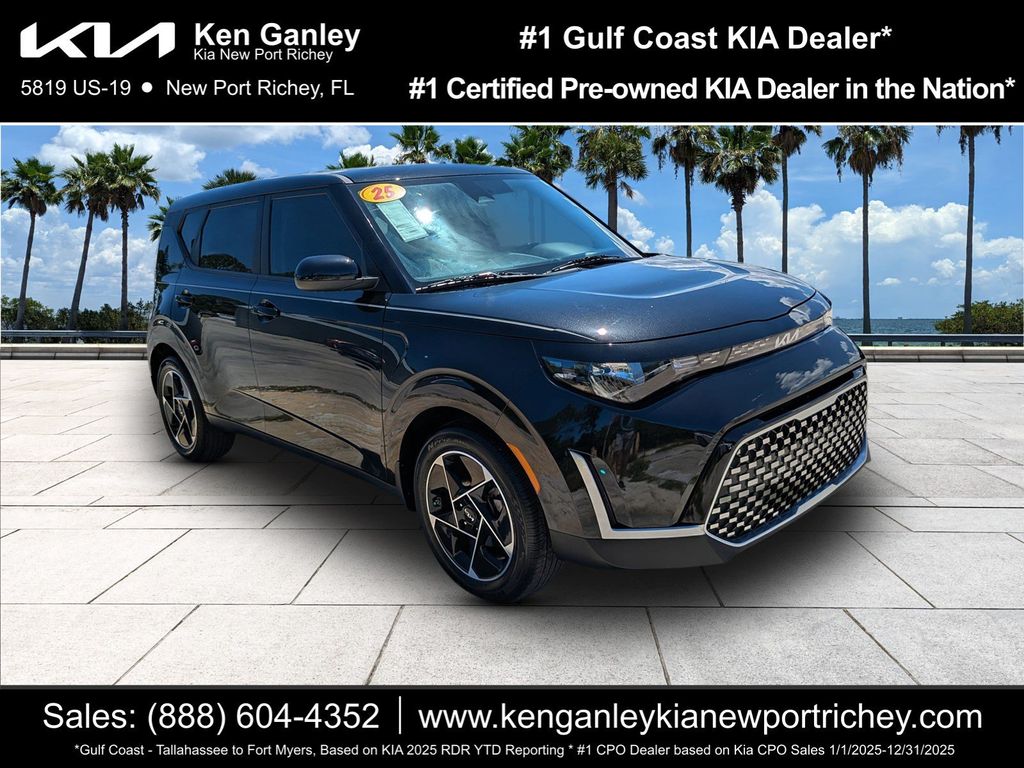 Fusion Black 2025 Kia Soul SUV / Crossover Front-Wheel Drive Continuously Variable Transmission