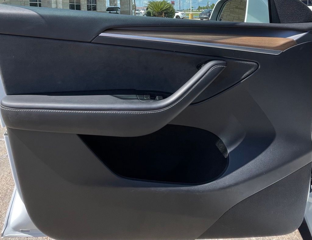 2023 Tesla Model Y Long Range White at River Oaks CDJR