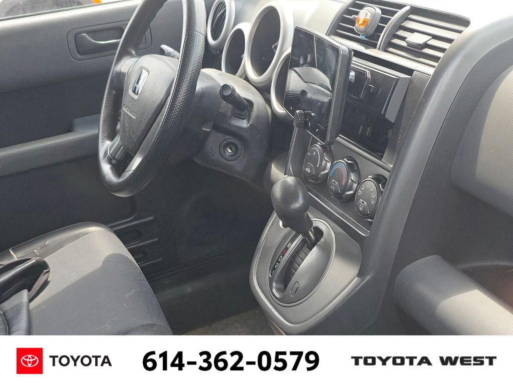 Used 2004  Honda LX image 11