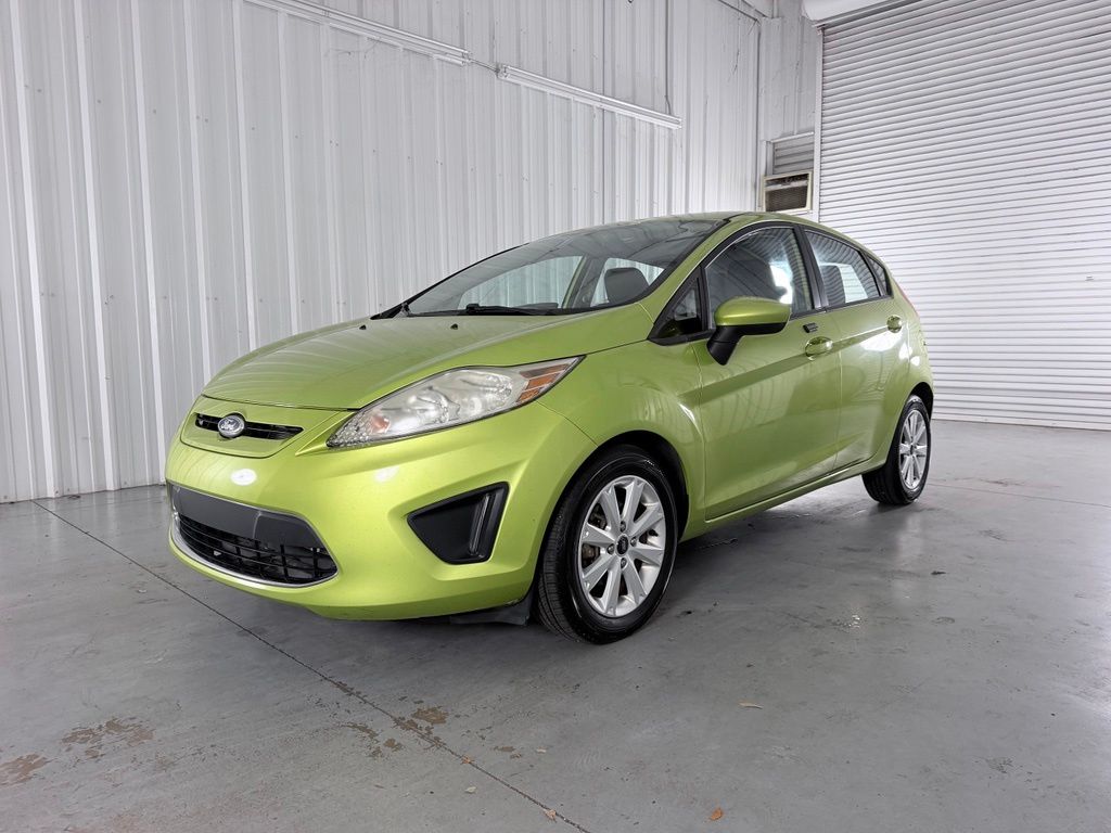 2011 Ford Fiesta SE Hatchback