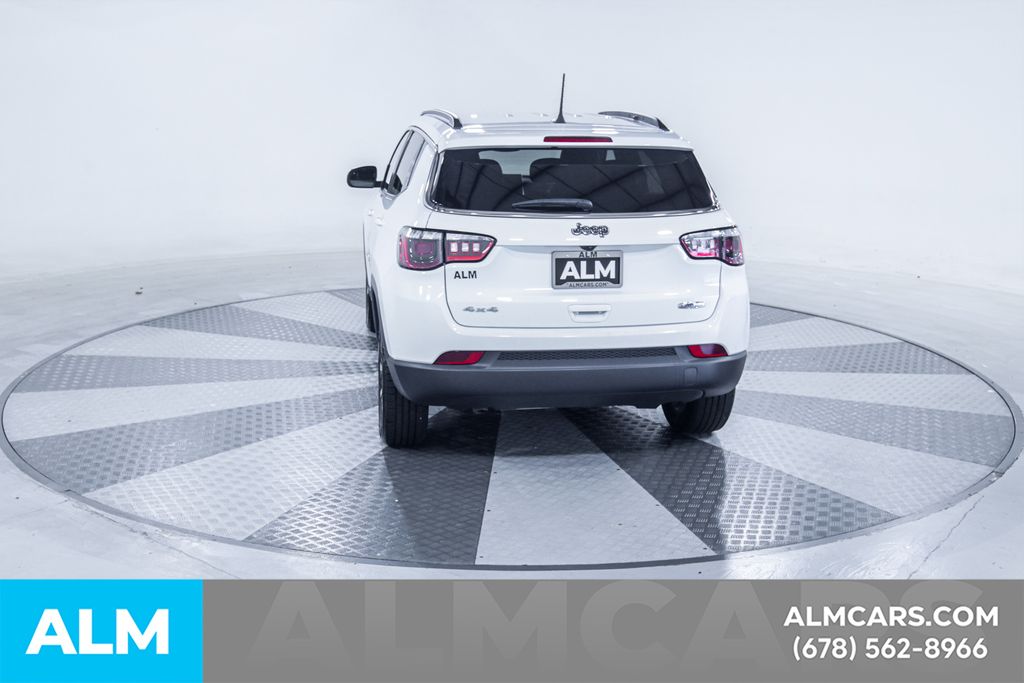 Used 2024 White Jeep Latitude image 7