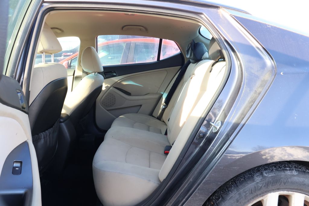 Thumbnail: 2015 Kia Optima - 29