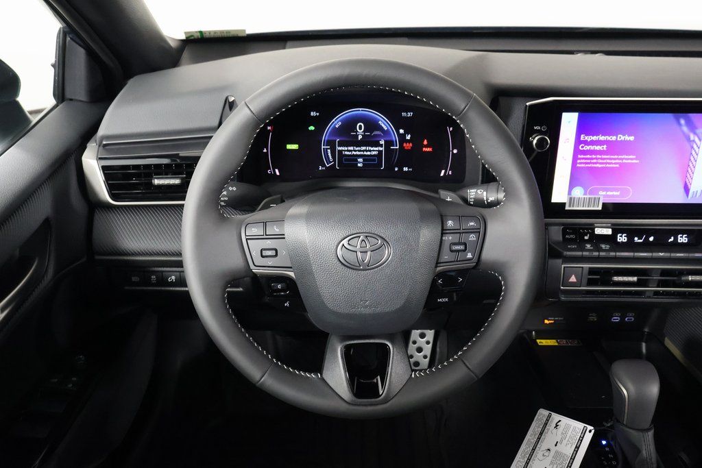 Thumbnail: 2025 Toyota Camry - 3
