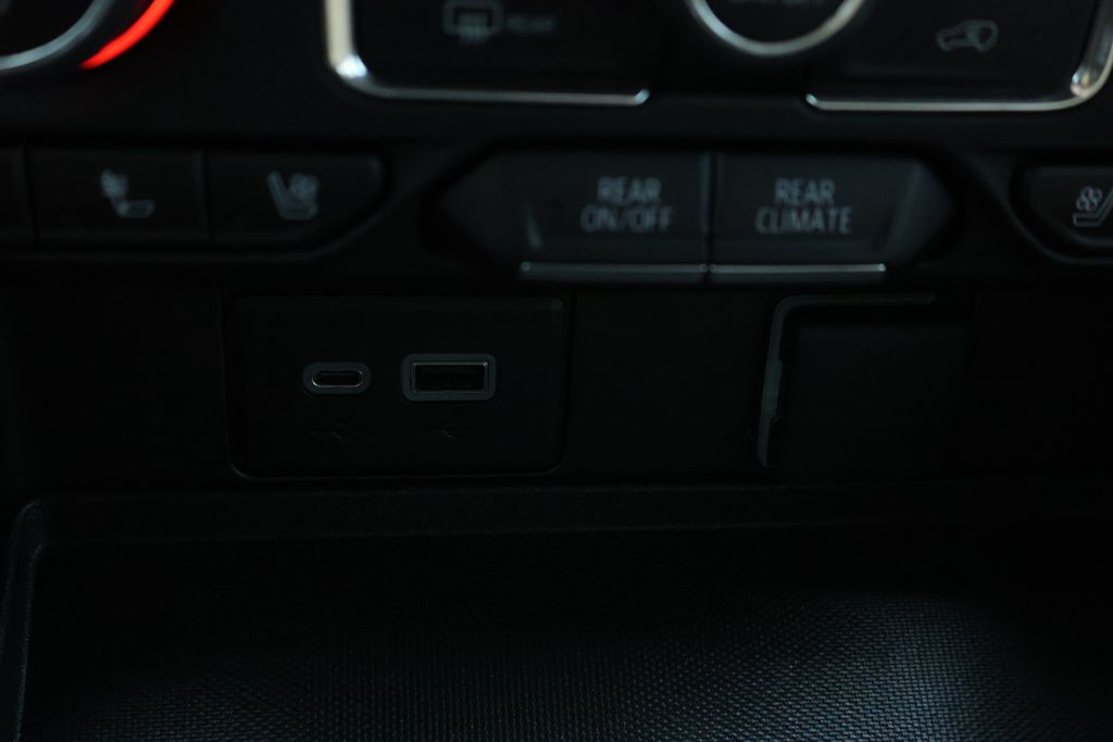 Thumbnail: 2023 Chevrolet Suburban - 29