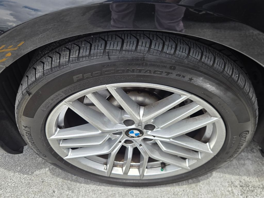 2025 BMW 5 Series - $34,685