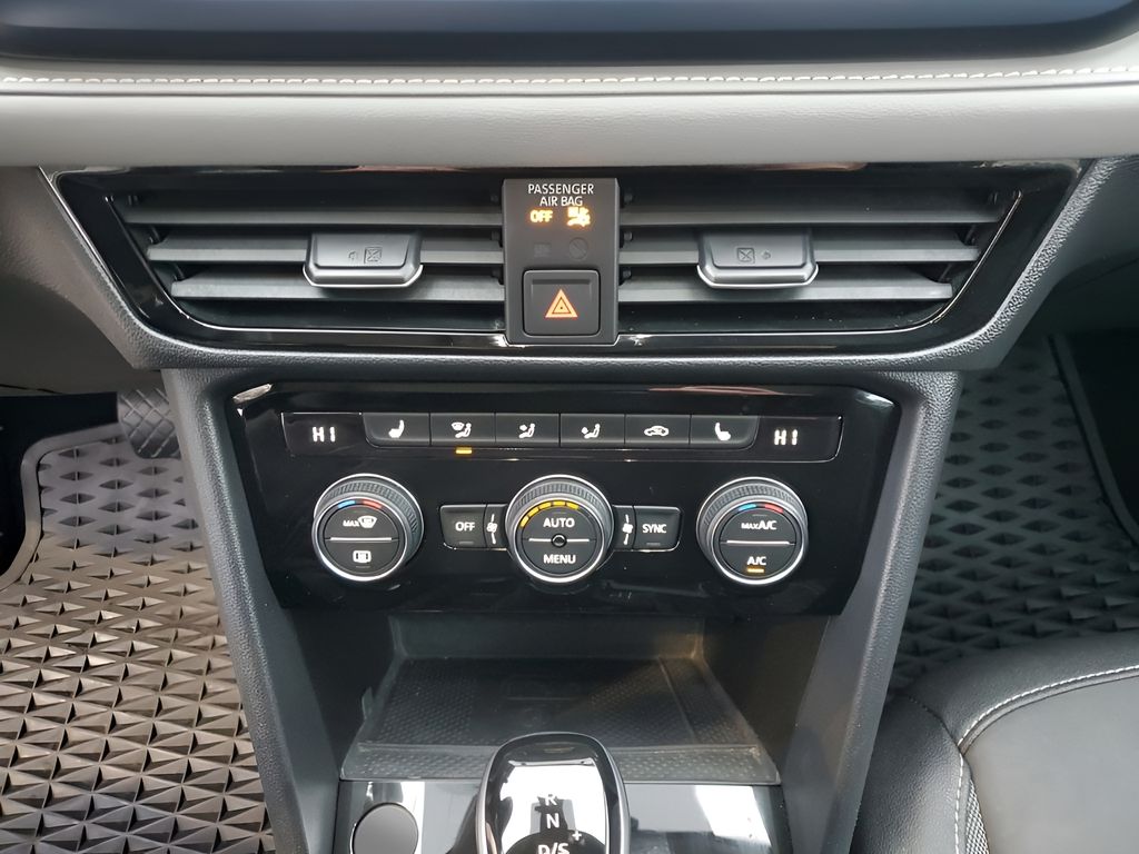 Used Car 2024 Volkswagen Taos  1.5t Se For Sale Under $25,000 In Austin, Texas