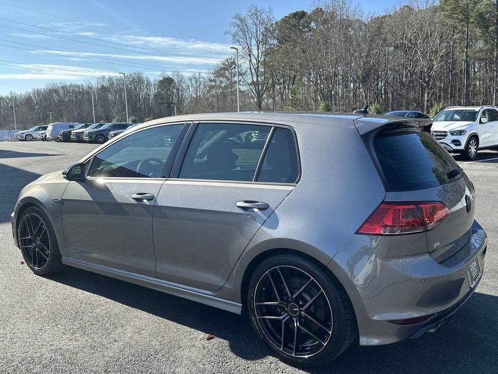 2016 Volkswagen Golf R  6