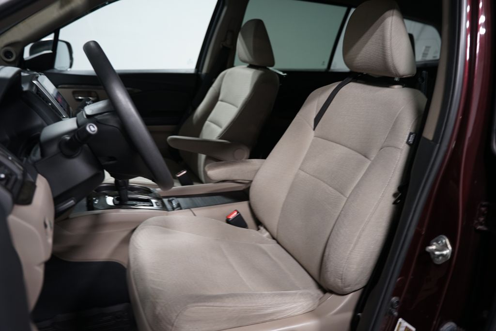 Thumbnail: 2016 Honda Pilot - 6