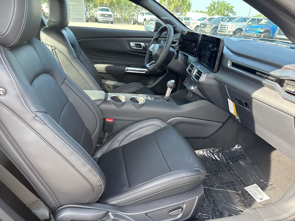 2026 Ford Mustang RWD Coupe