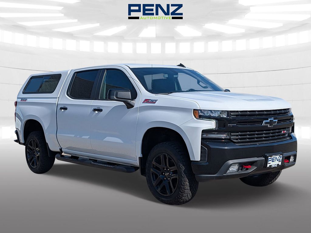 Summit White 2021 Chevrolet Silverado 1500 LT Trail Boss Crew Cab 4WD Pickup Truck Four-Wheel Drive Automatic