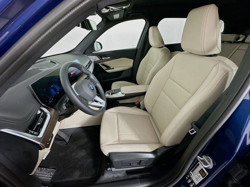 Thumbnail: 2025 BMW X1 - 16