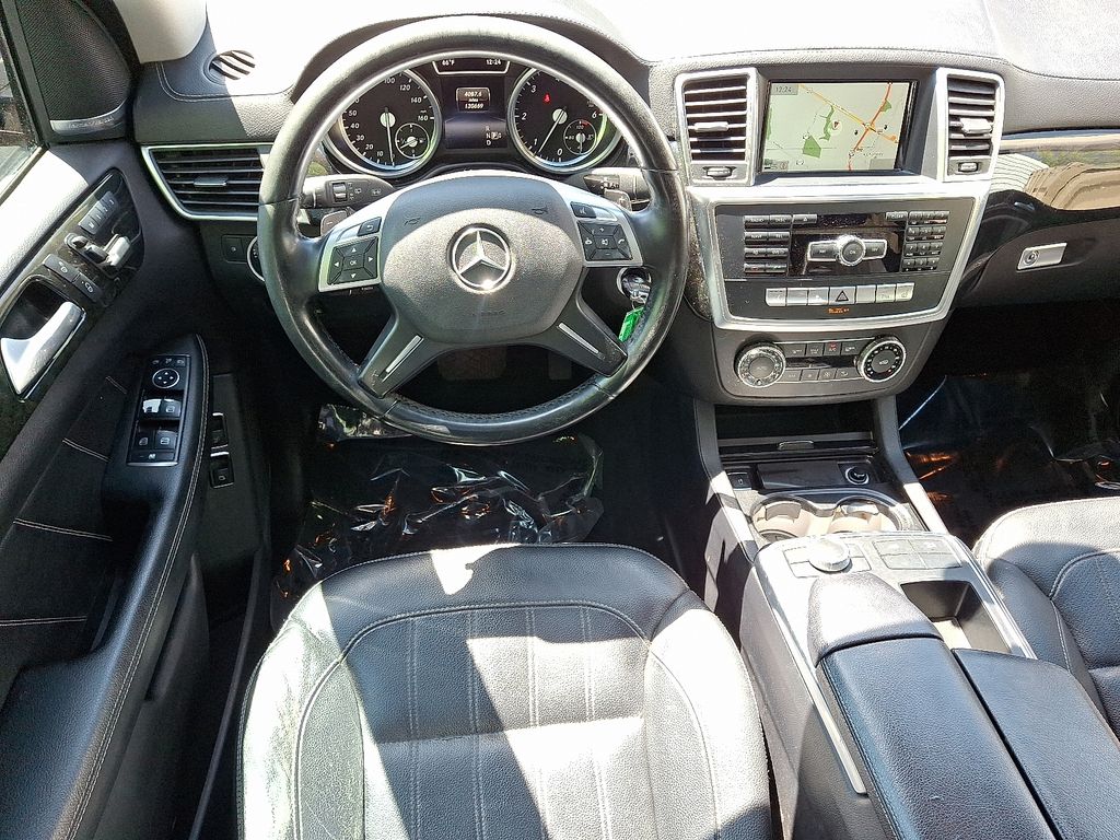 Thumbnail: 2016 Mercedes-Benz GL-Class - 11