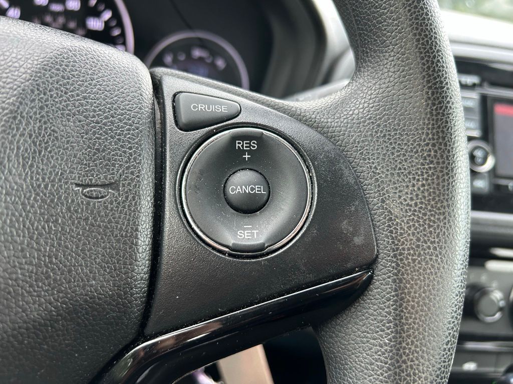 2022 Honda HR-V LX 18