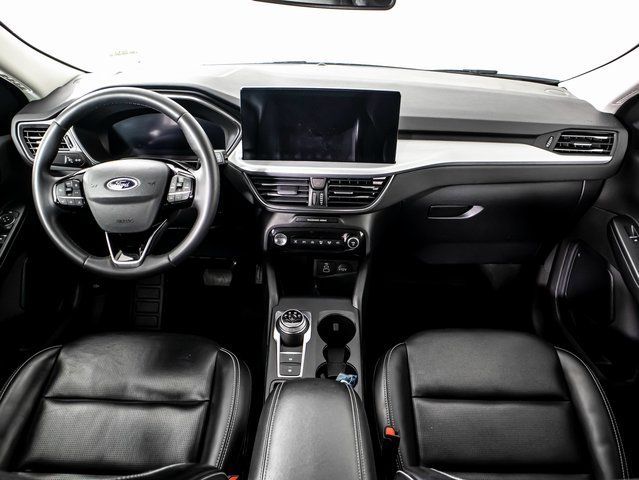 Used 2024  Ford Platinum image 5