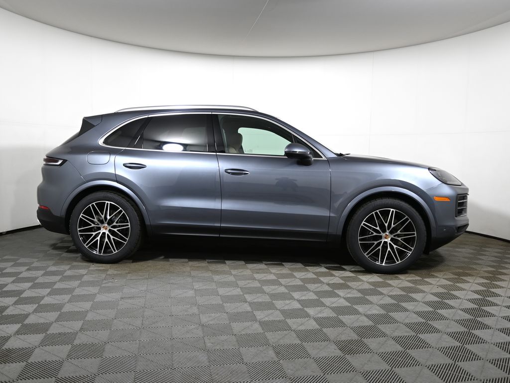 Thumbnail: 2026 Porsche Cayenne - 8