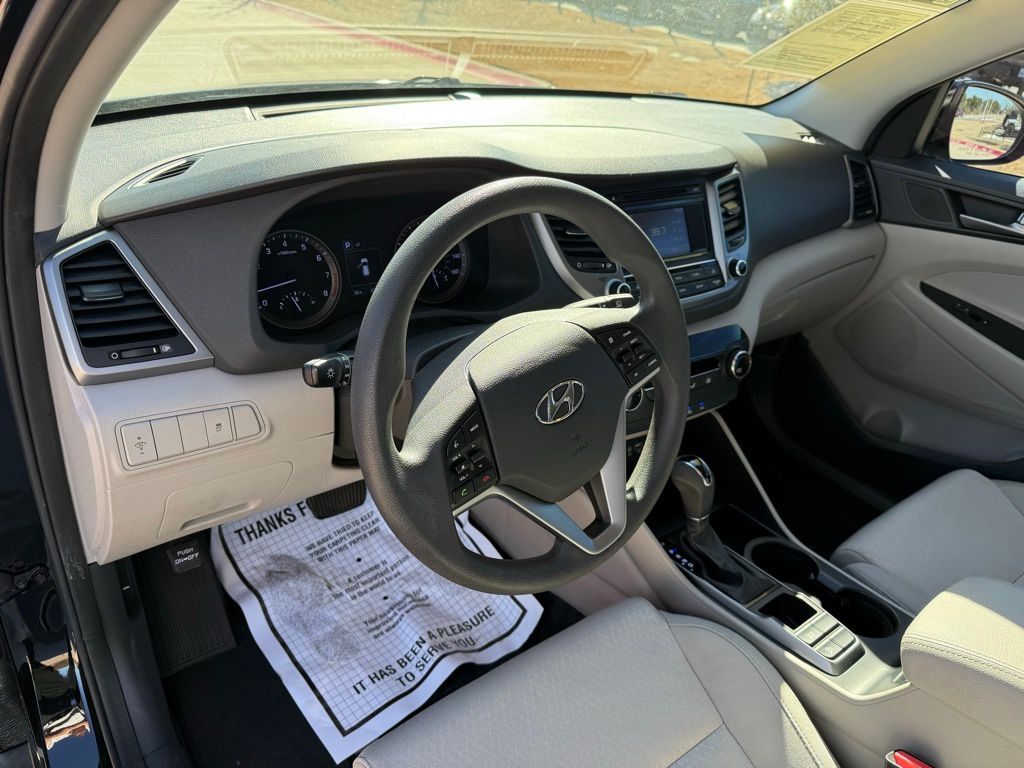 Thumbnail: 2017 Hyundai Tucson - 12