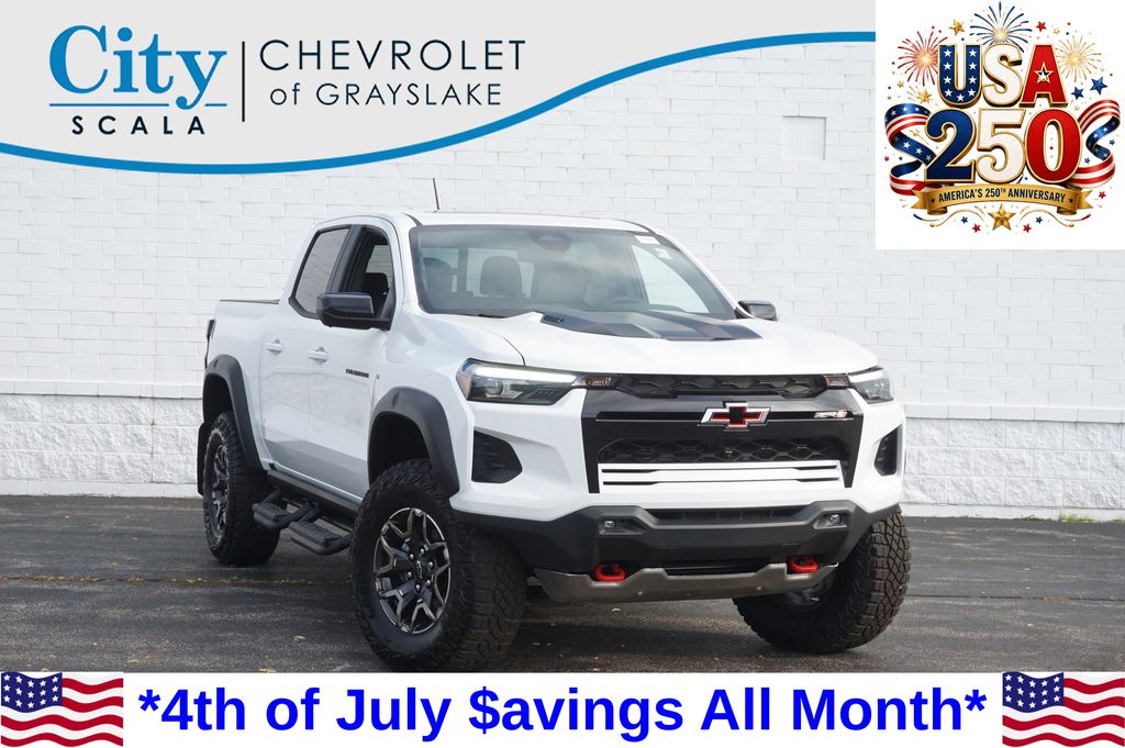 Summit White 2026 Chevrolet Colorado Pickup Truck Four-Wheel Drive 8-Speed Automatic