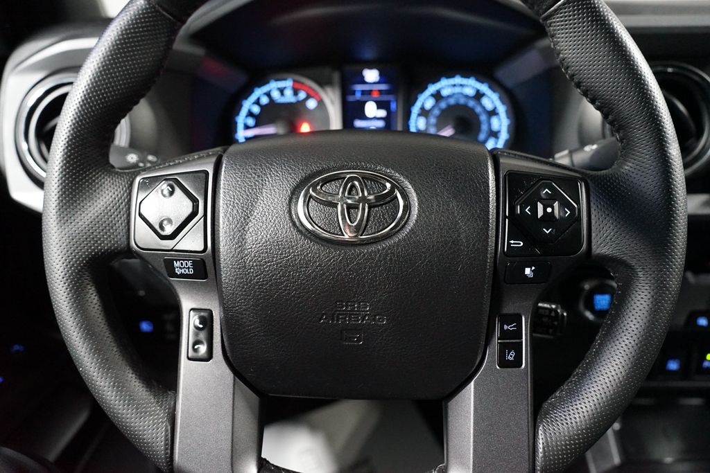 Thumbnail: 2021 Toyota Tacoma - 12