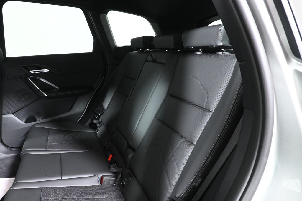 Thumbnail: 2027 BMW X1 - 4