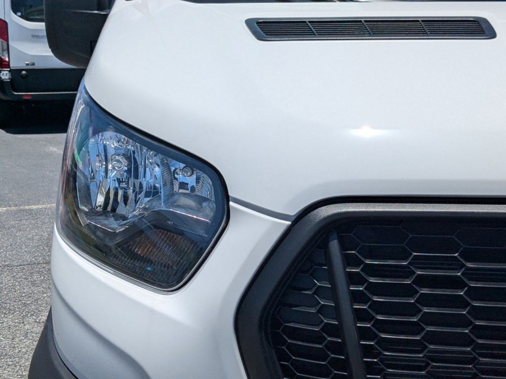 2025 Ford Transit 250