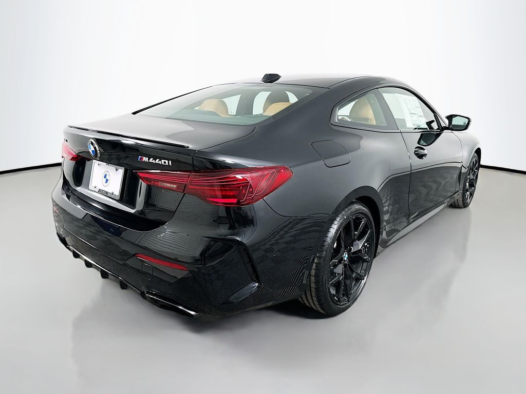 Thumbnail: 2026 BMW 4 Series - 5