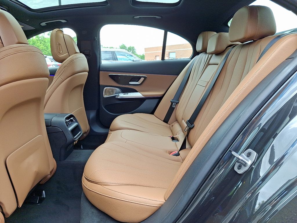 Thumbnail: 2026 Mercedes-Benz E-Class - 6