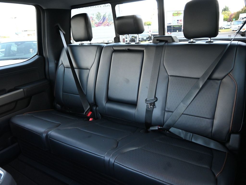 2025 Ford F-350 Super Duty LARIAT